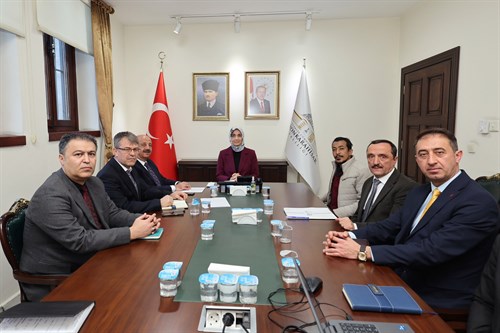 Valim Yiğitbaşı Başkanlığında Afyonkarahisar’ın Tıbbi ve Aromatik Bitkiler Alanında Üretim Potansiyelinin ve Ortak Yürütülecek Çalışmalar Görüşüldü